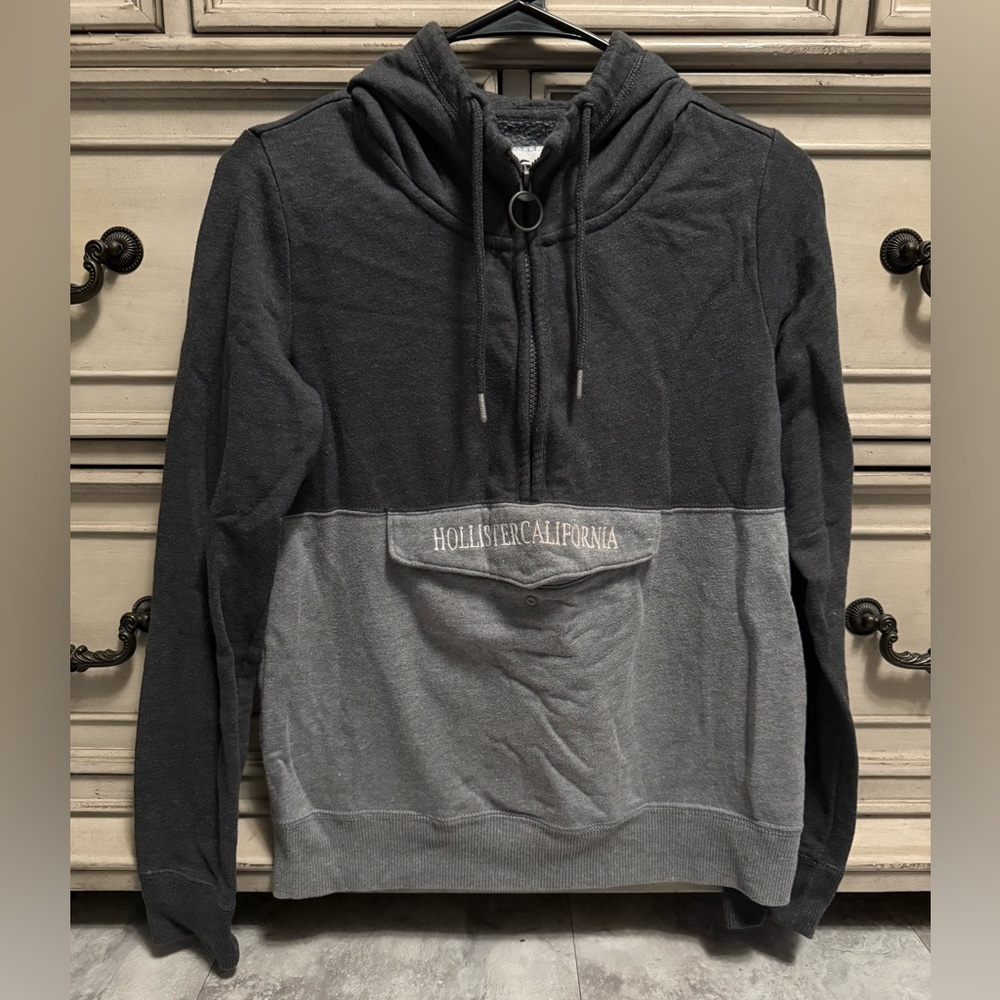 Hollister Half zip sweater